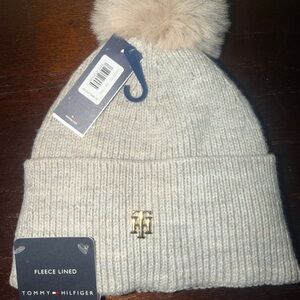 Tommy Hilfiger Cream Knit Beanie with Pom-Pom